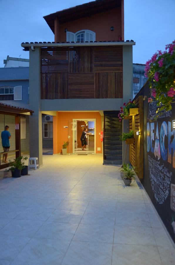 Beach Hostel Cabo Frio Esterno foto
